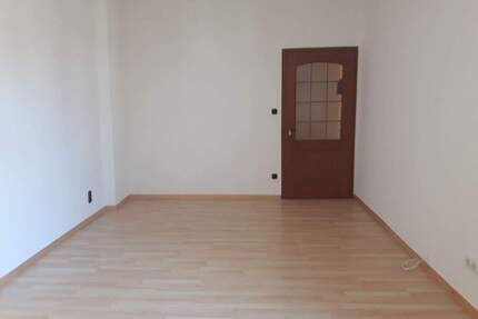 Schöne Altbauwohnung in einem 4 Parteienhaus (Durchgangszimmer) - Gladbeck Brauck