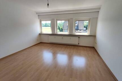 Naturnahe 3-Zimmer-Wohnung in Bielefeld-Ummeln mit Garage