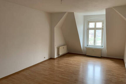 Dachgeschosswohnung mit EBK in Bahnhofsnähe zu verkaufen - Görlitz Innenstadt