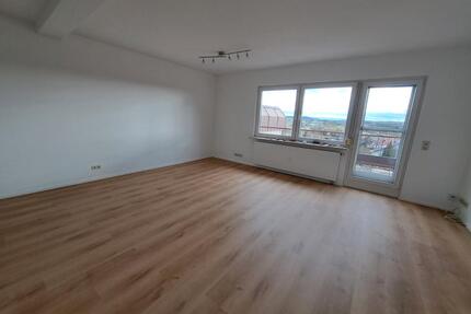 Attraktive 3-Zimmer-Terrassenwohnung mit Garage in Ammerbuch