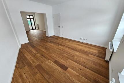 Hochwertige 3,5- Zimmerwohnung in der Alten Neustadt inkl. modernem Tageslichtbad mit Wa&Du + Balkon - Magdeburg Alte Neustadt