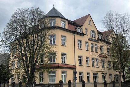 Hübsche 2 Zimmer Dachgeschosswohnung zentral in Pirna