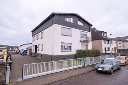 Einfamilienhaus plus Mehrfamilienhaus und Halle in Andernach!