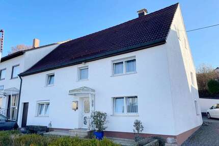 Haus zum Kaufen in Illerrieden 180.000,00 € 146 m²