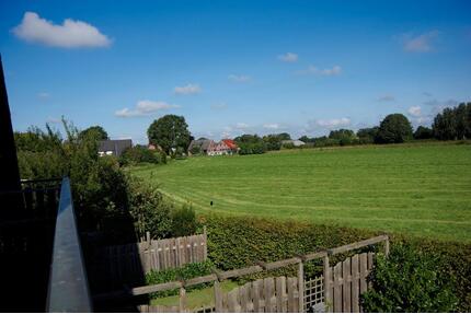 Stilvolle, 90 qm geräumige 2-Zi Whg m. Balkon u. EBK Bönningstedt - Uetersen