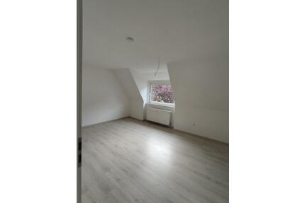 Plettenberg Eschen: Gemütliche Wohnung wartet auf neue Mieter - bezugsfertig