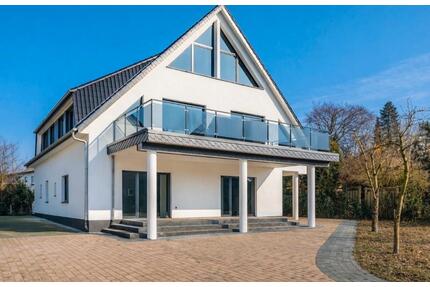 Großzügige Wohnung in einem Mehrfamilienhaus in ruhiger Lage - Achim