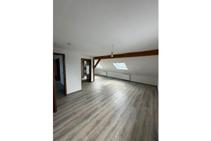 Ober- Roden Charmante 2,5 ZimmerDachgeschosswohnung - Hanau Groß-Steinheim