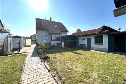 Haus zum Kaufen in Sulzbach-Rosenberg 199.000,00 € 100 m²