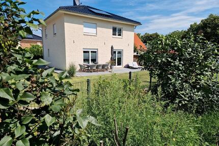 Moderne Stadtvilla PROVISIONSFREI in Fredersdorf mit 5 Zimmern - Fredersdorf-Vogelsdorf