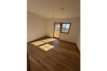 Helle 2-Zimmer-Wohnung im Erdgeschoss mit Südbalkon (Whg. 3) - Sankt Oswald-Riedlhütte