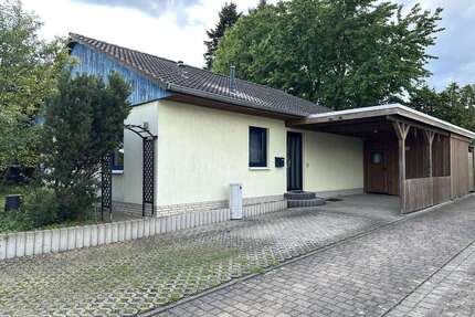 Haus zum Mieten in Peine 950,00 € 93 m²