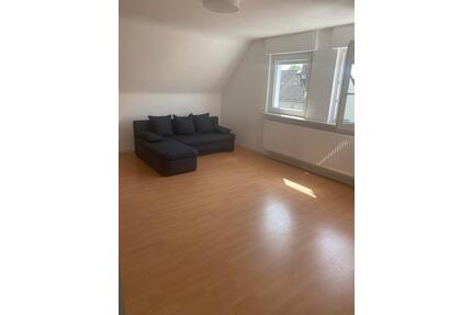 Dachgeschoss Wohnung - 900,00&nbsp;EUR Kaltmiete, ca.&nbsp; 53,50&nbsp;m&sup2; in Langen (Hessen) (PLZ: 63225)
