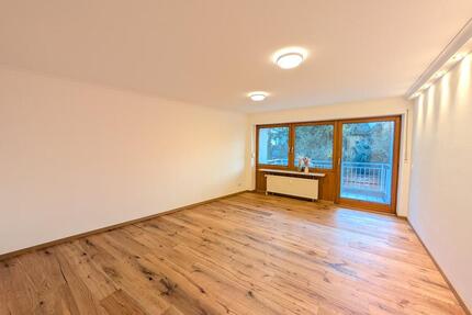 Kernsanierte 3,5 Zimmer Wohnung mit Loggia und Tiefgarage - Kumhausen