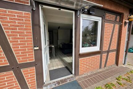 Helle 1 Zimmer Wohnung Eißendorf 35 qm EBK ParkplatzWlan Dusche - Hamburg Harburg