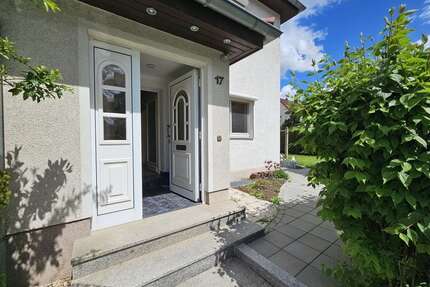 Haus zum Kaufen in Halle 279.000,00 € 97 m²