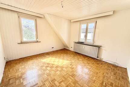 Wohnung zum Kaufen in Stuttgart 150.000,00 € 63 m²