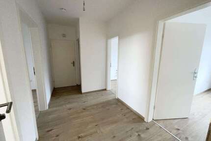 Wohnung zum Mieten in Emden 479,00 € 65.47 m²