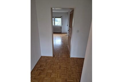 Biete helle 2 ZKB Wohnung - 600,00&nbsp;EUR Kaltmiete, ca.&nbsp; 83,00&nbsp;m&sup2; in Bebra (PLZ: 36179)