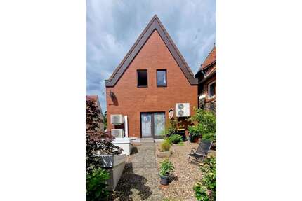 Haus zum Kaufen in Stadthagen 1.025.000,00 € 596.5 m²