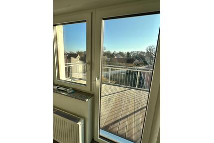 Erstbezug! Hochwertig sanierte Dachgeschoss-Wohnung mit Wintergarten und Balkon in Uhsmannsdorf - Rothenburg/Oberlausitz