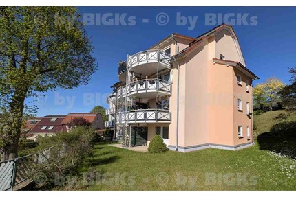 BIGKs: Suhl - Nähe Klinikum: 2 Zimmer-Wohnung mit Einbauküche und Terrasse (-;)