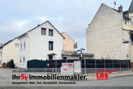 Das Eifamilienhaus mit neuer Heizung und Grundstück. In Koblenz!
