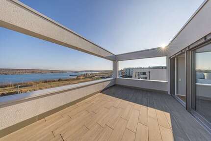 Haus zum Kaufen in Zwenkau 1.490.000,00 € 300 m²