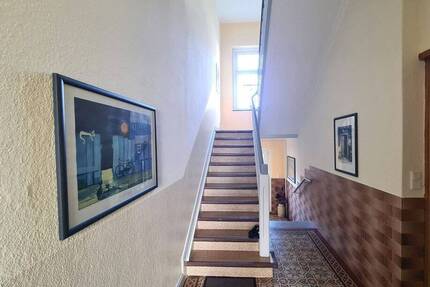 Provisionsfrei vom Eigentümer in der Ahlener Innenstadt, eine 3-Zimmer Erdgeschosswohnung (4 Zimmer möglich) in einem sehr gepflegten 3-Familienhaus.