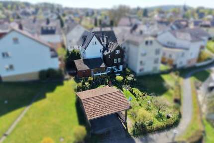 Haus zum Kaufen in Rödental 224.000,00 € 180 m²