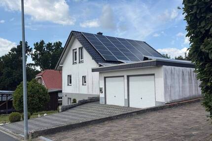 Charmantes Einfamilienhaus mit Einliegerwohnung - Nieheim