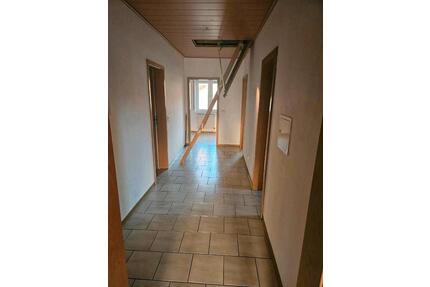 4 ZKB zu vermieten - 950,00&nbsp;EUR Kaltmiete, ca.&nbsp; 107,00&nbsp;m&sup2; in Niederaula (PLZ: 36272)
