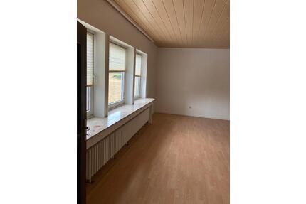 4-Zi.-Wohnung - 900,00&nbsp;EUR Kaltmiete, ca.&nbsp; 110,00&nbsp;m&sup2; in Bad Nenndorf (PLZ: 31542)