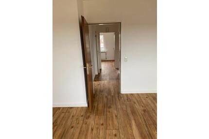 Helle 3-Zimmer-Wohnung mit Balkon - Heide