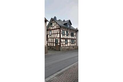 Fachwerkhaus - 349.000,00&nbsp;EUR Kaufpreis, ca.&nbsp; 220,00&nbsp;m&sup2; in Schöffengrund (PLZ: 35641)