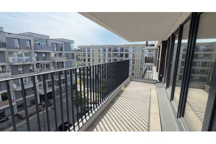 Wohnung zum Mieten in Berlin 2.251,00 € 97.84 m²