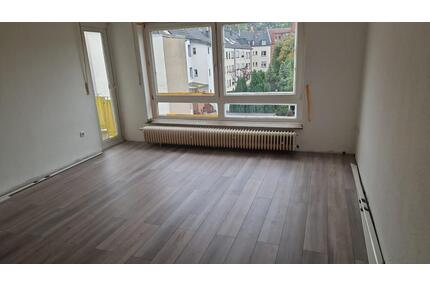 Helle sanierte 3-Zimmer-Wohnung mit Balkon in Hamm Central