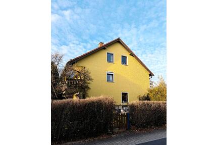 Doppelhaushälfte (BJ 1997) - 350.000,00&nbsp;EUR Kaufpreis, ca.&nbsp; 140,00&nbsp;m&sup2; in Marktredwitz (PLZ: 95615)