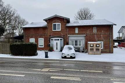 Historisches Ambiente in moderner Vollendung - Ihr Einfamilienhaus in Heide-Süderholm!!!