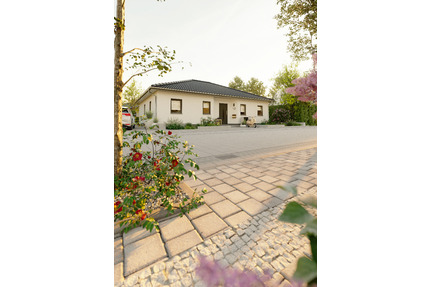 Der Bungalow mit der charmanten Form in Gilserberg OT Sebbeterode - ausgefallen und praktisch