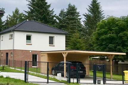 SEENÄHE - fast neu und sehr gepflegt - EFH mit Garten und Carport in der Thälmannstraße - Wandlitz