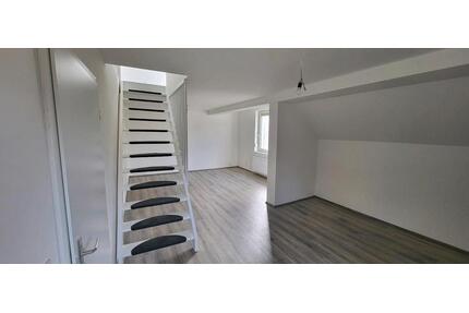 Wohnung 4,5 Zimmer - 1.000,00&nbsp;EUR Kaltmiete, ca.&nbsp; 100,00&nbsp;m&sup2; in Engelskirchen (PLZ: 51766)