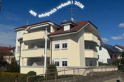 Luxuriöse DG-Wohnung mit ein bisschen Seeblick in Oberuhldingen !