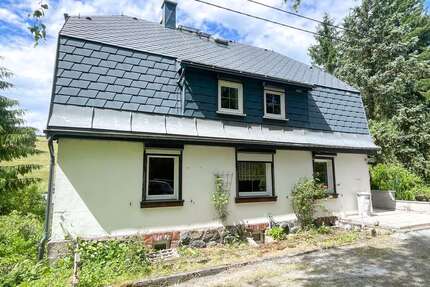 Haus zum Kaufen in Klingenthal 75.000,00 € 118 m²