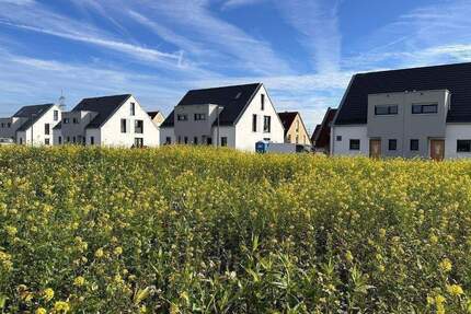 Baubeginn erfolgt ! Bezug Ende 26 ! Doppelhaushälfte mit 414m² Grundstück ! - Erlangen Büchenbach