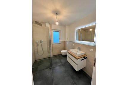 3 Zimmerwohnung mit Terrasse und Einbauküche - Edling