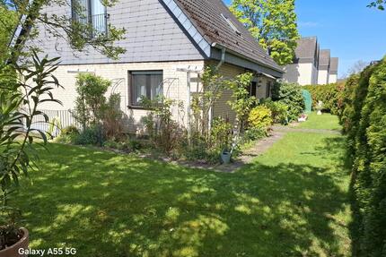 Freistehendes Einfamilienhaus - 750.000,00&nbsp;EUR Kaufpreis, ca.&nbsp; 160,00&nbsp;m&sup2; in Troisdorf (PLZ: 53840)
