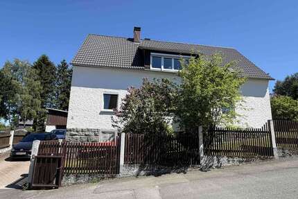Haus zum Kaufen in Marktredwitz-Brand 168.000,00 € 194 m²