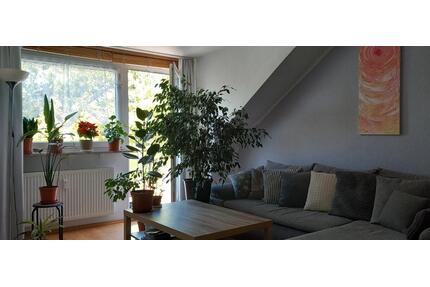 2,5 Raum Harpen, DG, großer Balkon, Bad: Wanne + Dusche + Fenster - Bochum Bochum-Nord