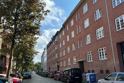 Blücher: heller, solider, Altbau und DG-Neubau - Kiel Blücherplatz